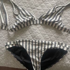 Billabong swimsuit great quality gently used